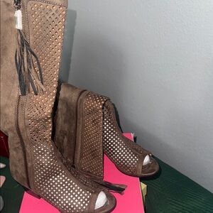 Nature Breeze Brown Laser-Cut Peep-Toe Heeled Boots with Tassel